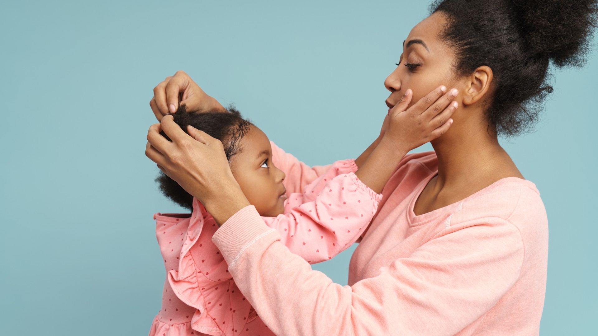 Why a Normal Scalp Check Misses Lice on Coily Hair
